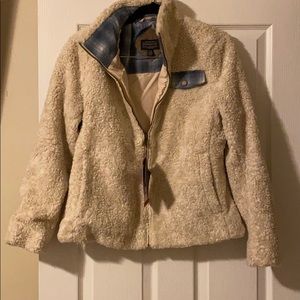 Pendleton beige zip-up with soft teddy material